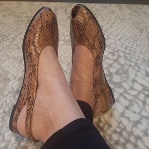 Bruno Magli leather embossed snakeskin Peep toe wedges 10M